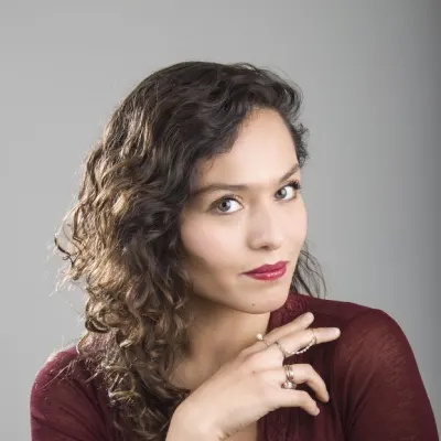 Deia Vargas